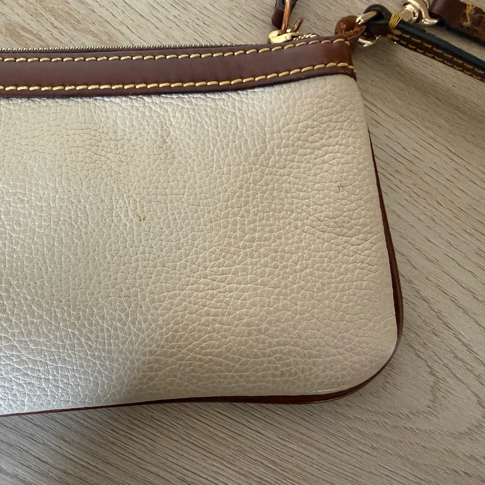 Dooney & Bourke Cream and Brown Wristlet - Picture 4 of 5